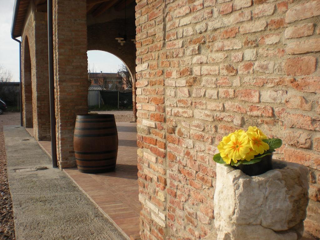 Agriturismo Al Casale Lonigo Exteriör bild
